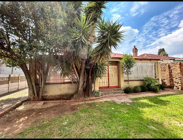 3 BEDROOM HOUSE FOR SALE IN SPRINGS CENTRAL